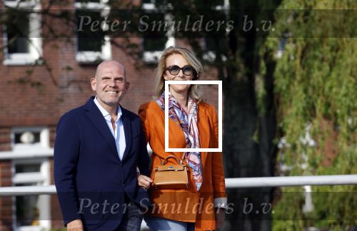 Amsterdam 13 mei 2021
Jaap v Zweden en zijn vrouw Aaltje wandelend door Amsterdam