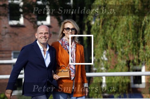 Amsterdam 13 mei 2021
Jaap v Zweden en zijn vrouw Aaltje wandelend door Amsterdam