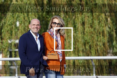Amsterdam 13 mei 2021
Jaap v Zweden en zijn vrouw Aaltje wandelend door Amsterdam