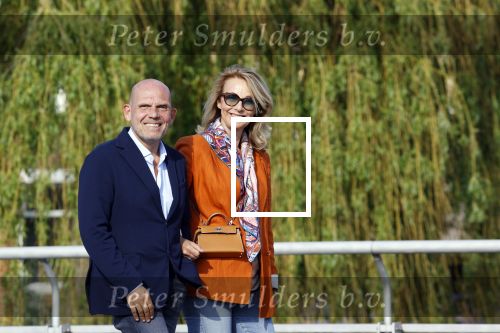 Amsterdam 13 mei 2021
Jaap v Zweden en zijn vrouw Aaltje wandelend door Amsterdam