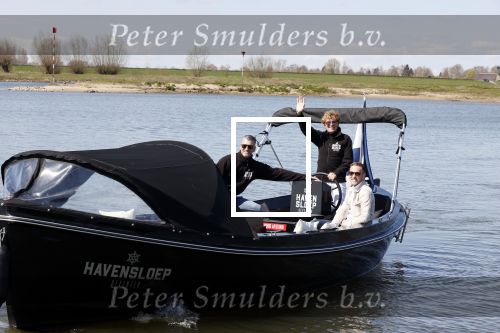 Deventer 15 april 2021
Jacques Herb vaart met een sloep en gasten daarop door Deventer.