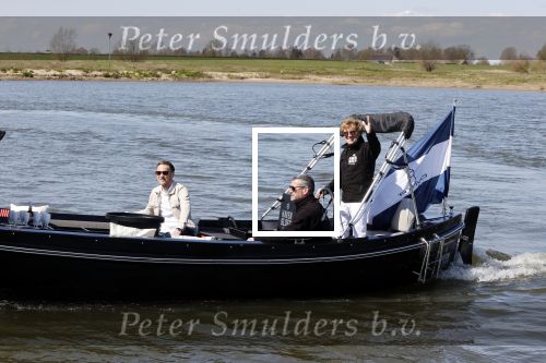 Deventer 15 april 2021
Jacques Herb vaart met een sloep en gasten daarop door Deventer.