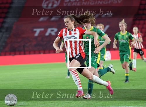 Eindhoven 14 Mei 2021
PSV-ADO Den Haag Dames, eindstand 6-2
Joelle Smits