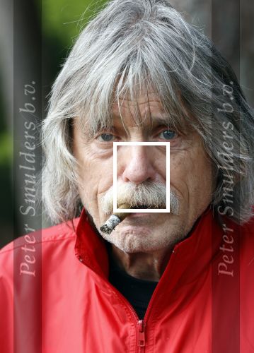 Rolde 19 mei 2021
Johan Derksen aan het wandelen met zijn hond in de boosen bij Rolde