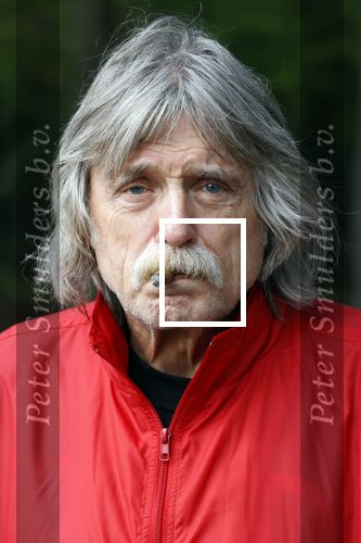 Rolde 19 mei 2021
Johan Derksen aan het wandelen met zijn hond in de boosen bij Rolde