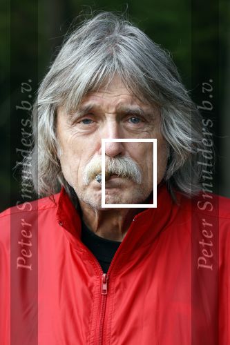 Rolde 19 mei 2021
Johan Derksen aan het wandelen met zijn hond in de boosen bij Rolde