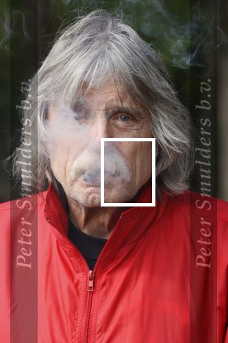 Rolde 19 mei 2021
Johan Derksen aan het wandelen met zijn hond in de boosen bij Rolde