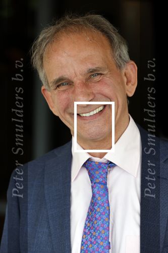 Nijkerk 22 mei 2021
Rene le Blanc overhandigt Johan Vlemmix award voor uitbrengen 175 cd \'s