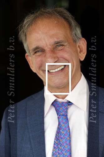 Nijkerk 22 mei 2021
Rene le Blanc overhandigt Johan Vlemmix award voor uitbrengen 175 cd \'s