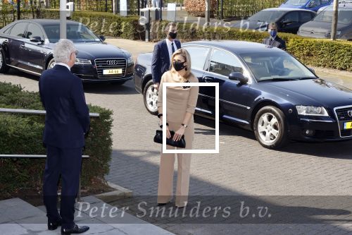 Uden 20 april 2021
Koningin Maxima bezoekt het HQ van CSU . Ze arriveert in haar audi A8