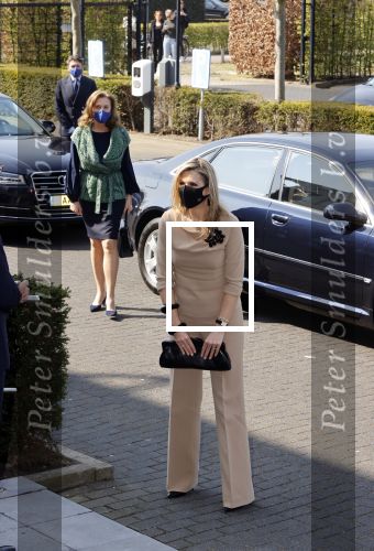 Uden 20 april 2021
Koningin Maxima bezoekt het HQ van CSU . Ze arriveert in haar audi A8