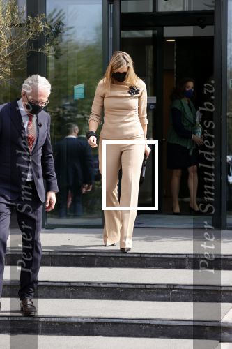 Uden 20 april 2021
Koningin Maxima bezoekt het HQ van CSU . Ze arriveert in haar audi A8