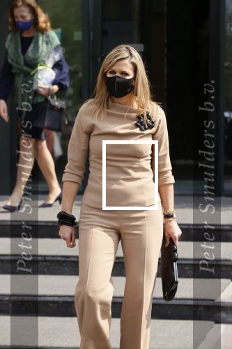 Uden 20 april 2021
Koningin Maxima bezoekt het HQ van CSU . Ze arriveert in haar audi A8