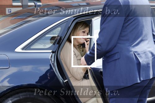 Uden 20 april 2021
Koningin Maxima bezoekt het HQ van CSU . Ze arriveert in haar audi A8
