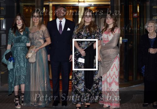 Amsterdam 12 mei 2021
Koning Willem Alexander Koningin Maxima Prinses Beatrix Prinses Amalia Alexia en Ariane bij Carre vanwege de 50e verjaardag van Koningin Maxima