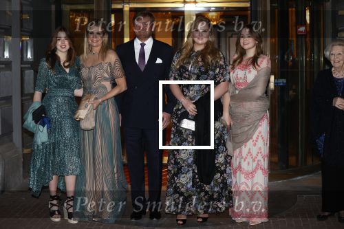 Amsterdam 12 mei 2021
Koning Willem Alexander Koningin Maxima Prinses Beatrix Prinses Amalia Alexia en Ariane bij Carre vanwege de 50e verjaardag van Koningin Maxima