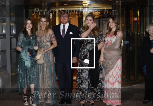 Amsterdam 12 mei 2021
Koning Willem Alexander Koningin Maxima Prinses Beatrix Prinses Amalia Alexia en Ariane bij Carre vanwege de 50e verjaardag van Koningin Maxima