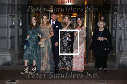 Amsterdam 12 mei 2021
Koning Willem Alexander Koningin Maxima Prinses Beatrix Prinses Amalia Alexia en Ariane bij Carre vanwege de 50e verjaardag van Koningin Maxima