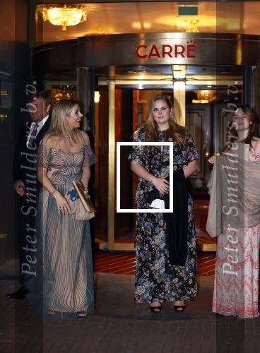 Amsterdam 12 mei 2021
Koning Willem Alexander Koningin Maxima Prinses Beatrix Prinses Amalia Alexia en Ariane bij Carre vanwege de 50e verjaardag van Koningin Maxima