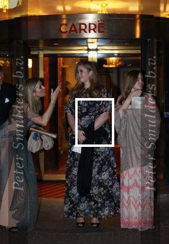 Amsterdam 12 mei 2021
Koning Willem Alexander Koningin Maxima Prinses Beatrix Prinses Amalia Alexia en Ariane bij Carre vanwege de 50e verjaardag van Koningin Maxima