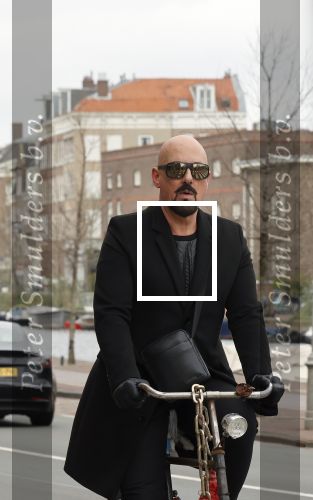 Amsterdam 3 april 2021
Maik de Boer op de fiets in Amsterdam zuid