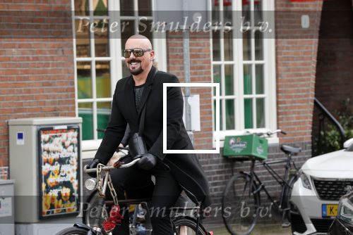 Amsterdam 3 april 2021
Maik de Boer op de fiets in Amsterdam zuid