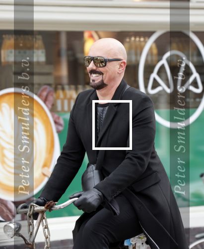 Amsterdam 3 april 2021
Maik de Boer op de fiets in Amsterdam zuid