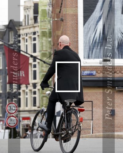 Amsterdam 3 april 2021
Maik de Boer op de fiets in Amsterdam zuid