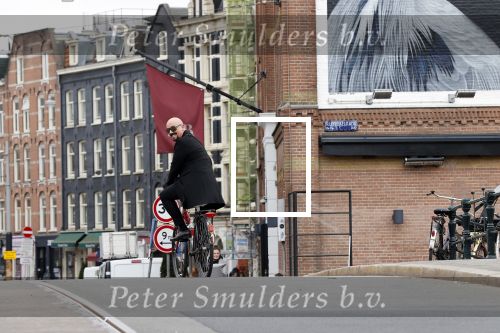 Amsterdam 3 april 2021
Maik de Boer op de fiets in Amsterdam zuid