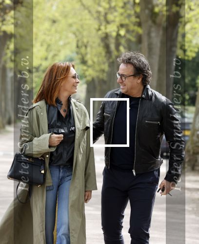 Huizen 15 mei 2021
Marco Borsato en Leontien Borsato vertrekken vanuit Huizen naar de verjaardag van Leco