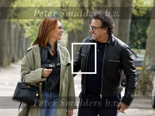 Huizen 15 mei 2021
Marco Borsato en Leontien Borsato vertrekken vanuit Huizen naar de verjaardag van Leco