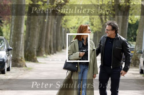 Huizen 15 mei 2021
Marco Borsato en Leontien Borsato vertrekken vanuit Huizen naar de verjaardag van Leco