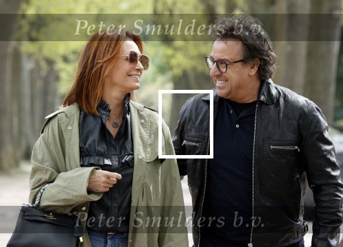 Huizen 15 mei 2021
Marco Borsato en Leontien Borsato vertrekken vanuit Huizen naar de verjaardag van Leco