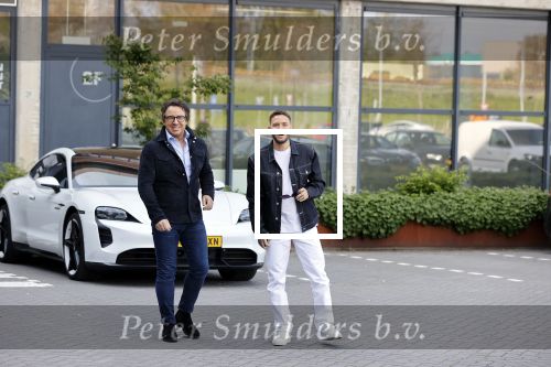 Amsterdam 12 mei 2021
Marco Borsato en Rolf Sanchez arriveren in de porsche Taycan bij Q music