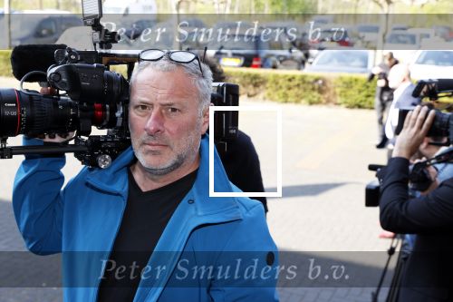 Uden 20 april 2021
Koningin Maxima bezoekt het HQ van CSU . Ze arriveert in haar audi A8. Cameraman Mike Rutten