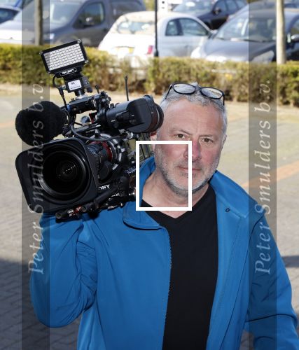 Uden 20 april 2021
Koningin Maxima bezoekt het HQ van CSU . Ze arriveert in haar audi A8. Cameraman Mike Rutten
