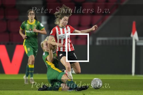 Eindhoven, 14 Mei 2021 PSV-ADO Den Haag Damesvoetbal, eindstand 6-2
Nurija v Schoonhoven