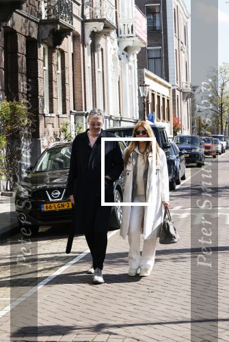 Amsterdam 17 april 2021
Ruud de Wild en Olcay Gulsen op straat en in de Auto