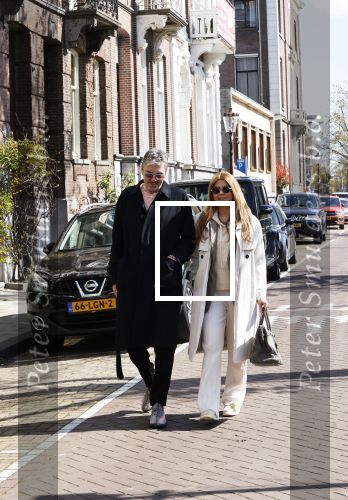 Amsterdam 17 april 2021
Ruud de Wild en Olcay Gulsen op straat en in de Auto