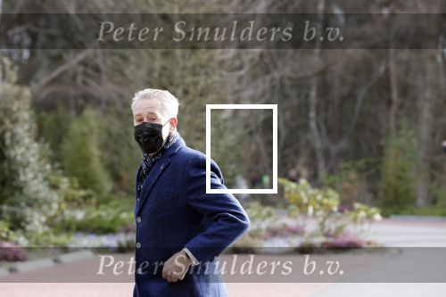 Laren 3 april 2021
Crematie van Bibian Mentel in crmatorium in Laren.
Haar man Edwin Spee en kinderen zijn aanwezig. Peter Heerschop
