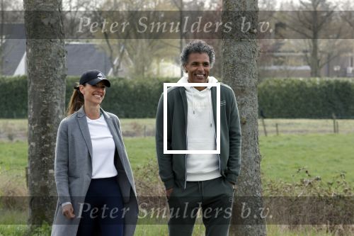 Prinsenbeek 3 april 2021
Pierre v Hooijdonk met zijn nieuwe vriendin Elvira v Diemen