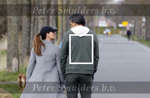 Prinsenbeek 3 april 2021
Pierre v Hooijdonk met zijn nieuwe vriendin Elvira v Diemen
