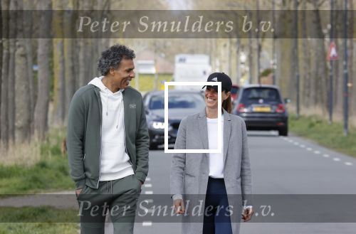 Prinsenbeek 3 april 2021
Pierre v Hooijdonk met zijn nieuwe vriendin Elvira v Diemen