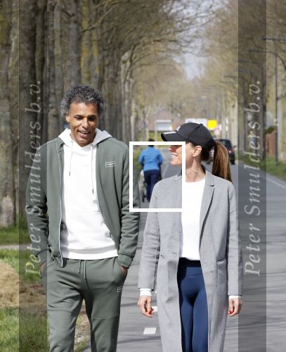 Prinsenbeek 3 april 2021
Pierre v Hooijdonk met zijn nieuwe vriendin Elvira v Diemen