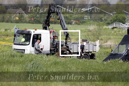 Broek en Waterland 20 mei 2021
Politie doet onderzoek naar de schietpartij/overval in Broek en Waterland . oa Karin Bloemen en boer Geet Jan v Meerveld wonen daar.