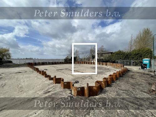 Breukeleveen 7 april 2021
De bouw van de nieuwe villa / huis van Prinses mabel is begonnen.