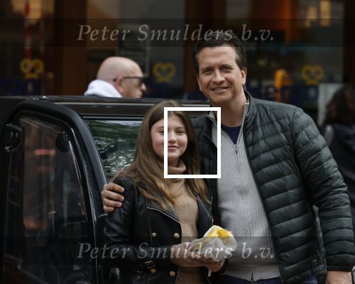 Amsterdam 14 mei 2021
Quincy Schellevis met zijn dochter in Amsterdam zuid