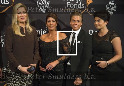 Amsterdam 9 september2013
Koningin Maxima op bezoek bij hij gelooft in mij in nieuwe de la mar.
Rachel Dre en Roxeanne Hazes waren ook aanwezig.