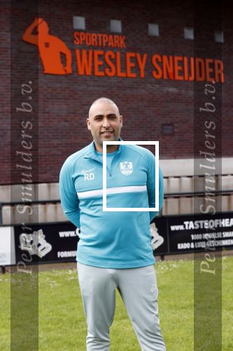 Utrecht 16 mei 2021
Eerste dag van de Sneijder Acadamy . De voetbalschool wordt geleid door Wesley Sneijder Rodney Sneijder  Tarik Divarci en Reduan Diba . Ze trainen op de velden van DHSC. Ook de zoon van Wesley Jessey traint mee.