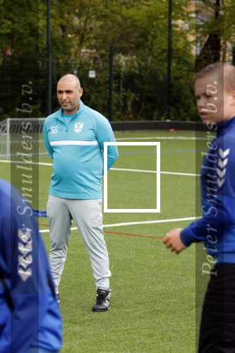 Utrecht 16 mei 2021
Eerste dag van de Sneijder Acadamy . De voetbalschool wordt geleid door Wesley Sneijder Rodney Sneijder  Tarik Divarci en Reduan Diba . Ze trainen op de velden van DHSC. Ook de zoon van Wesley Jessey traint mee.